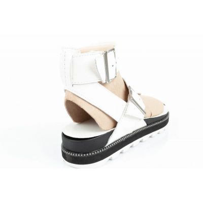 5. Sorel W NL6272-125 Flip-Flop Sandals