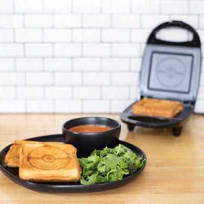 6. Uncanny Brands Pokémon Poké Ball Toaster Black, Red, White