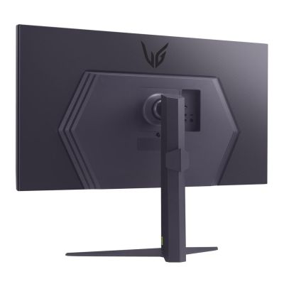 7. MONITOR LG LED 31.5" 32GS75Q-B 180Hz