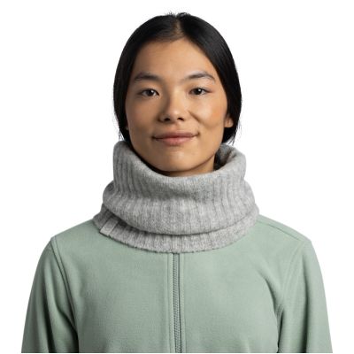 4. Buff Nilah Neck Warmer – cloud