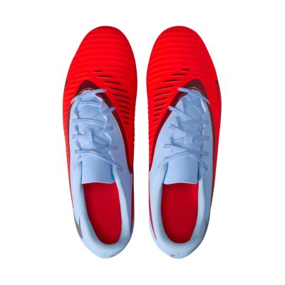 4. Nike Phantom 6 Low Club FG/MG HM8933 400 football boots