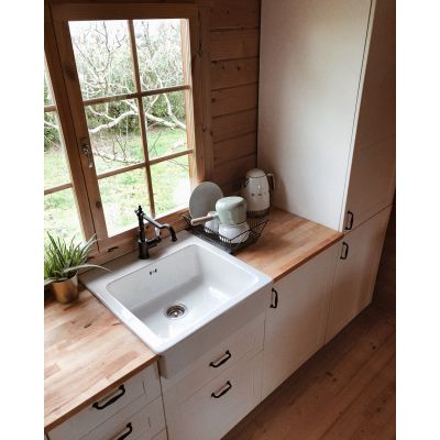 21. SMEG KLF04CREU electric kettle cream