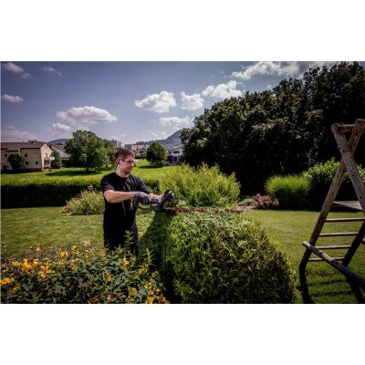 12. Metabo HS 18 LTX 65 Double Blade 2.3 kg