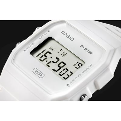 4. CASIO Unisex Watch F-91WB-7AEF + BOX