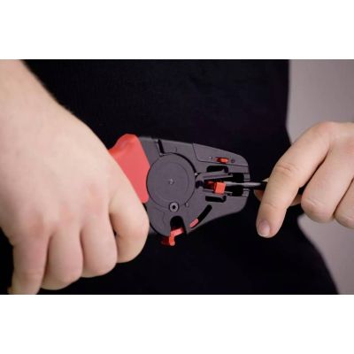 5. Automatic wire stripping tool