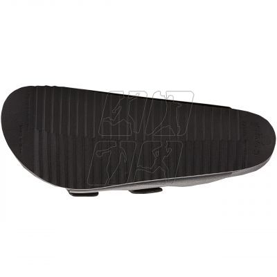 3. Coqui Kong M 8301-100-2200 slippers