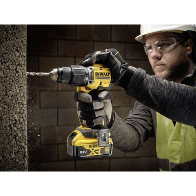 11. DEWALT UD 18V DCD799P2T 74Nm 2x5.0Ah BL TSTAK screwdriver
