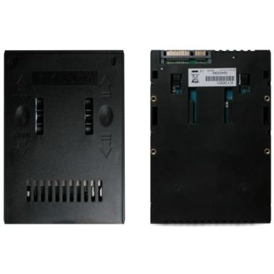 6. IcyDock adapter 2.5" -> 3.5" SATAI-III SSD&HDD 7-9.5mm