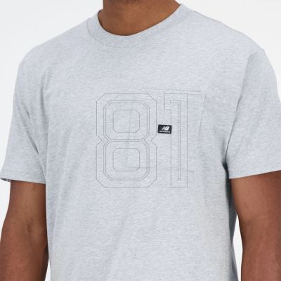 9. New Balance Essentials Reimagined Cott M MT31542AG t-shirt