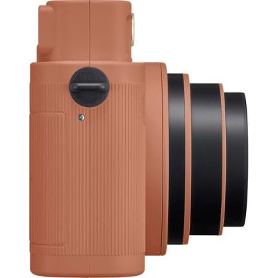 11. Fujifilm Instax Square SQ1 62 x 62 mm Orange