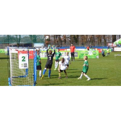 4. Folding goal UNI ŻAK 3x1.55m 300 cm x 155 cm Yakima 100152