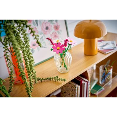 10. LEGO Botanical Collection 11514 - Spaces