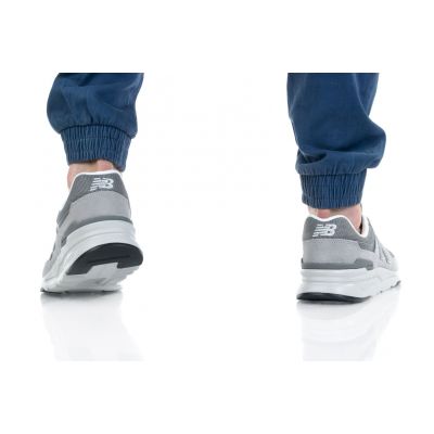 16. New Balance men's shoes CM997HCA classic 40
