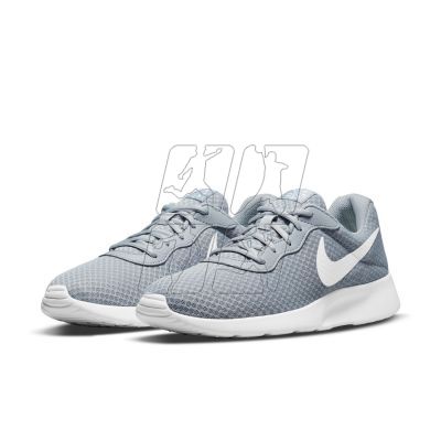 4. Nike Tanjun M DJ6258-002 shoe