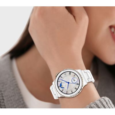 8. Rubicon RNCE92 PRO Women's Smartwatch White/2 x SMARUB171 Strap