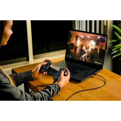6. Razer Kishi V2 USB-C Gaming Controller – for iPhone and Android