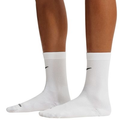 2. Nike Vapor Fast Football Socks White IZ2675 100