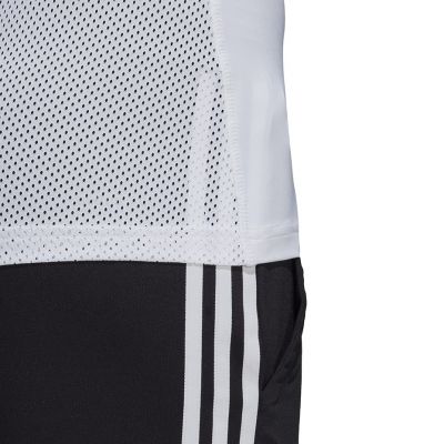 12. adidas W D2M Logo Tee W DU2080