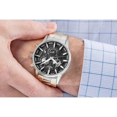 4. Giewont Chronograph Sapphire Silver Men's Watch GW4580-B2