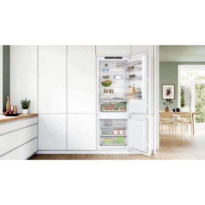 2. Built-in refrigerator BOSCH KBN96VFE0 70 cm wide