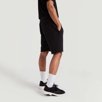 4. O'Neill Sweat Shorts M 92800429944