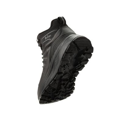 3. Lee Cooper Men’s Winter Trekking Boots, Insulated, Waterproof, Black