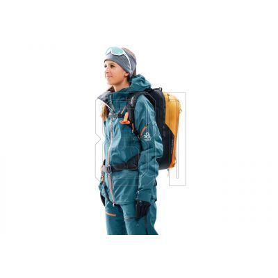 6. Deuter Alproof Lite 20 SL 331002367030 ski touring backpack