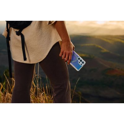 8. UAG Plyo Pro - protective case for Samsung Galaxy S25 Ultra 5G with built-in magnetic module (purple / pink ombre)
