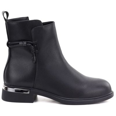 6. Women's black leather ankle boots D&A S.Barski MK62-7025