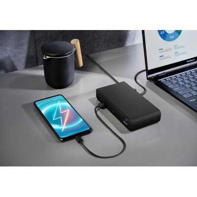 32. ASUS Triple Display USB-C Dock DC300 150Watt