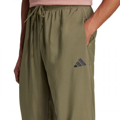 5. adidas Essentials Small Logo Stanford Pants M JF1102