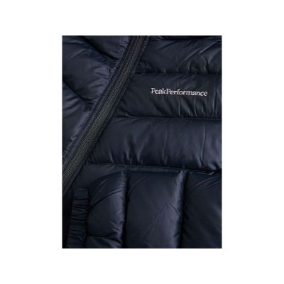 4. Peak Performance W Frost Down Parka Black
