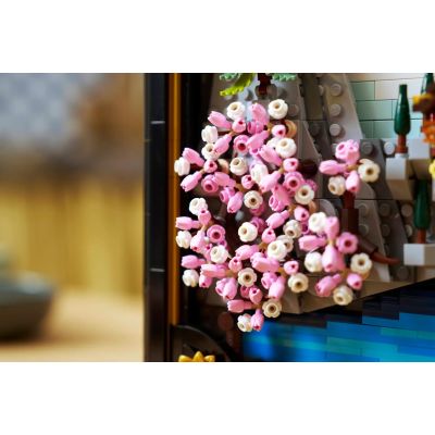 25. LEGO Art 31218 Japanese Landscape with Cherry Blossoms