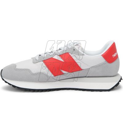 4. New Balance sports shoes M MS237BO