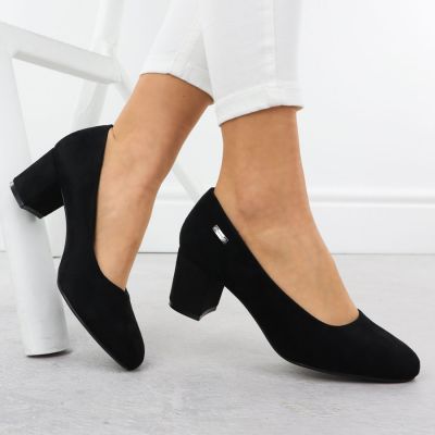 2. Black suede pumps with a block heel Sergio Leone PB178