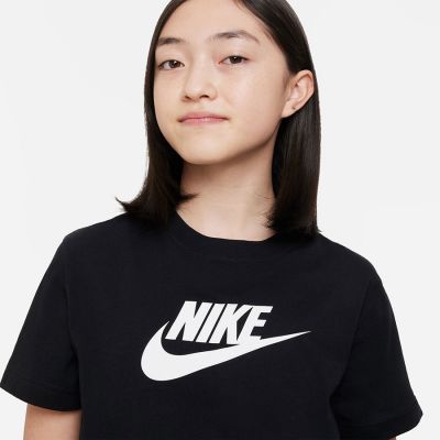 5. Nike Sportswear Jr. FD0928-010 T-shirt