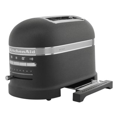 2. KitchenAid 5KMT2204EBK Toaster