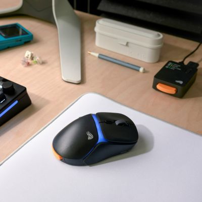 8. Glorious Gaming Model D3 Wireless Mouse Right-handed RF Wireless Optical 30000 DPI