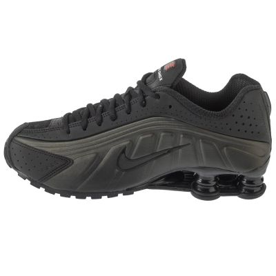 2. Nike Shox R4 HQ1988-001 Black 40