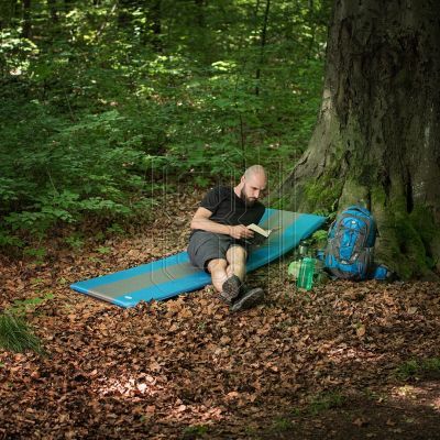 8. Nils Camp NC4340 Self-inflating mat 15-05-013
