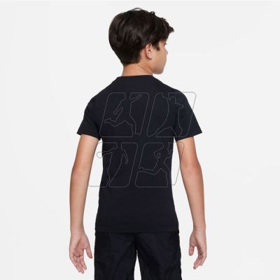 4. Nike Sportswear Jr DX9526-010 T-shirt