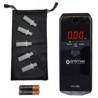 2. OroMed X11 PRO Breathalyzer