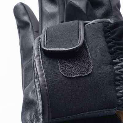 3. Men's VOGAN GLOVES