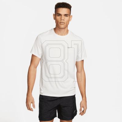 8. Nike Dri-FIT Run Division Rise 365 M DV9299-030