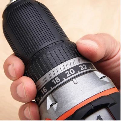 4. Black & Decker BL186N 1650 RPM Central Locking Black, Orange