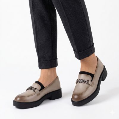 4. Women's leather loafers with thick soles, beige Vinceza 39985