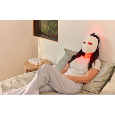 21. THERABODY TheraFace Mask Glo