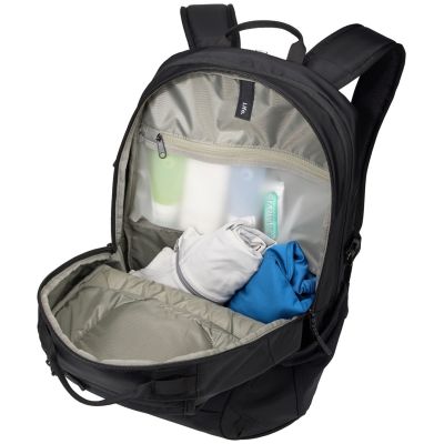 10. Thule Enroute Laptop Backpack 15.6" 26L Black 3204846