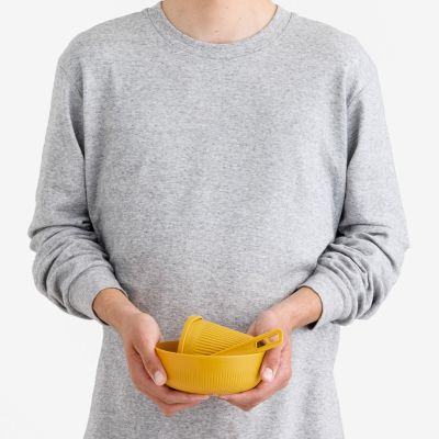 4. SEA TO SUMMIT Passage Dinnerware Set for 1 Person