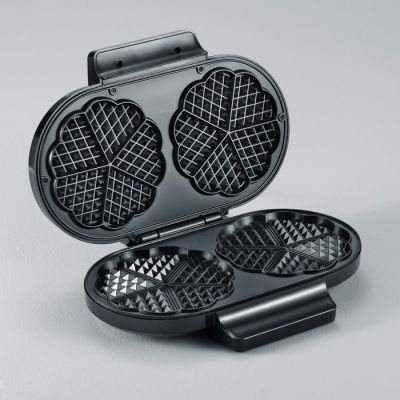 2. Severin WA 2106 waffle maker 2 waffles. 1200 W Black